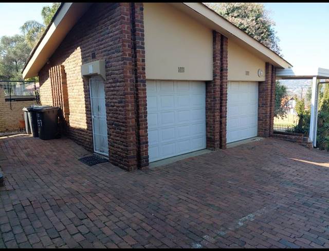 4 BEDROOM HOUSE FOR SALE IN OBSERVATORY